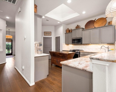 18918 Cove Mill Lane - Photo Thumbnail 8