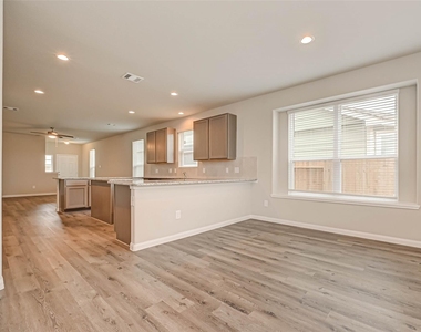 2507 Steelhead Drive - Photo Thumbnail 5