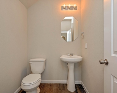 2507 Steelhead Drive - Photo Thumbnail 9