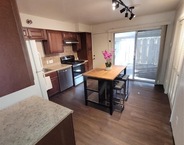 7213 Beechnut Street - Photo Thumbnail 1