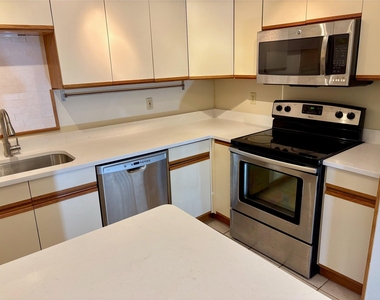 1830 Veranda Drive - Photo Thumbnail 8