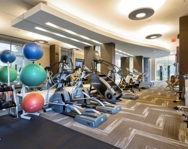 1340 W Gray Street - Photo Thumbnail 10