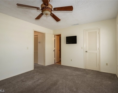 25484 Cockleshell Drive - Photo Thumbnail 12