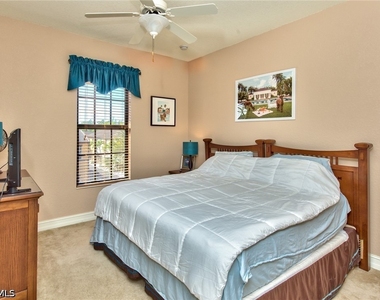 9102 Capistrano Street S - Photo Thumbnail 8
