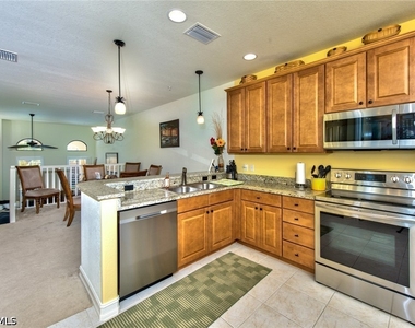 9102 Capistrano Street S - Photo Thumbnail 18