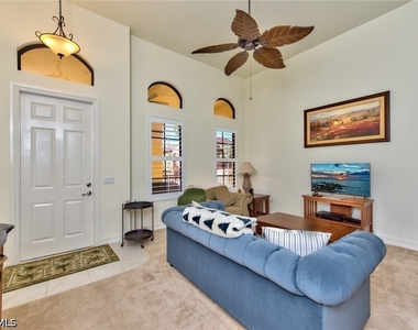 9102 Capistrano Street S - Photo Thumbnail 12