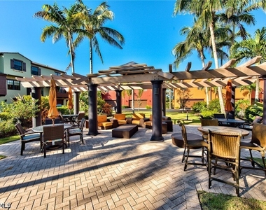9102 Capistrano Street S - Photo Thumbnail 25