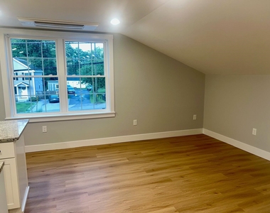 332 Daniel Webster - Photo Thumbnail 12