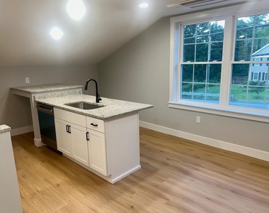 332 Daniel Webster - Photo Thumbnail 7