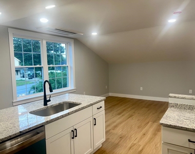 332 Daniel Webster - Photo Thumbnail 5