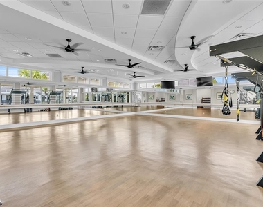 43040 Greenway Boulevard - Photo Thumbnail 20