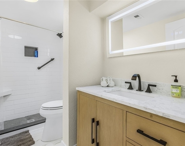 2430 Orange Street - Photo Thumbnail 16