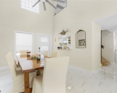2430 Orange Street - Photo Thumbnail 6