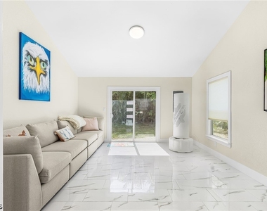 2430 Orange Street - Photo Thumbnail 8