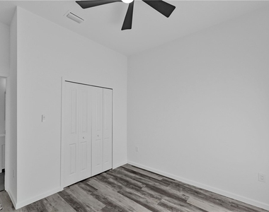 603 Hawthorne Avenue S - Photo Thumbnail 10