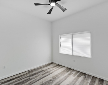 603 Hawthorne Avenue S - Photo Thumbnail 12