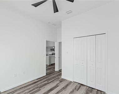 603 Hawthorne Avenue S - Photo Thumbnail 11