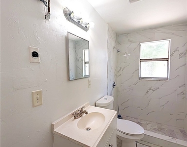 3135 Blount Street - Photo Thumbnail 12