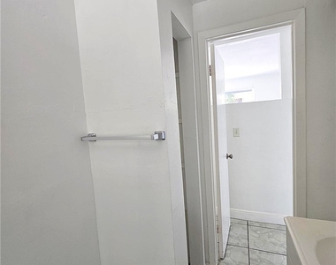 3135 Blount Street - Photo Thumbnail 17
