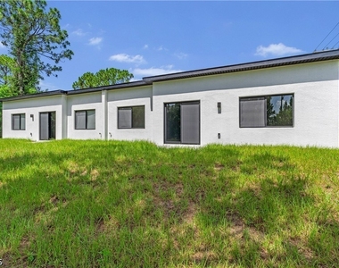 601 Hawthorne Avenue S - Photo Thumbnail 23