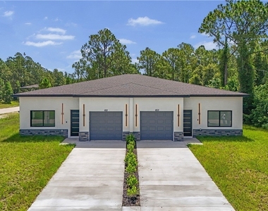 601 Hawthorne Avenue S - Photo Thumbnail 19