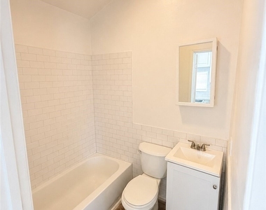 1189 N Tamiami Trail - Photo Thumbnail 1