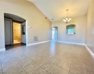4175 Castilla Circle - Photo Thumbnail 3