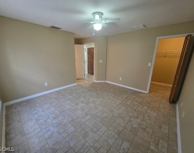348 Rancho Avenue - Photo Thumbnail 13