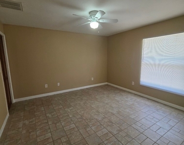 348 Rancho Avenue - Photo Thumbnail 12