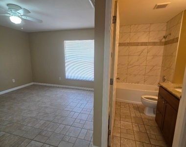348 Rancho Avenue - Photo Thumbnail 11