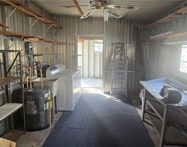 612 Pine Grove Court - Photo Thumbnail 23