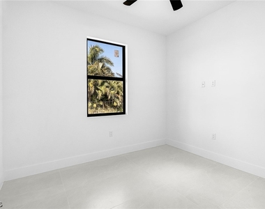 2213 Ne 13th Avenue - Photo Thumbnail 16