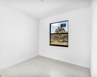 2213 Ne 13th Avenue - Photo Thumbnail 10