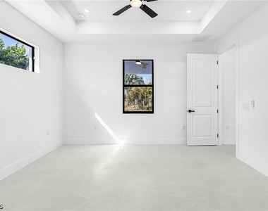 2213 Ne 13th Avenue - Photo Thumbnail 12