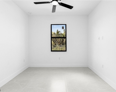2213 Ne 13th Avenue - Photo Thumbnail 15