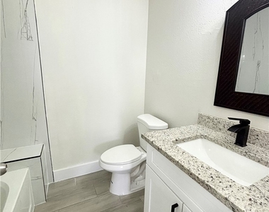 559 Wood Avenue - Photo Thumbnail 10