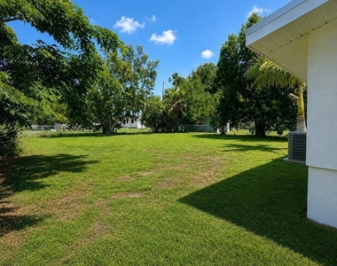 559 Wood Avenue - Photo Thumbnail 17