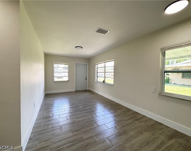 559 Wood Avenue - Photo Thumbnail 6