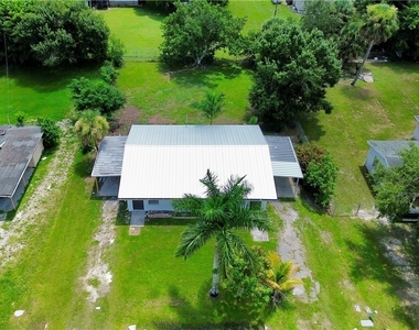 559 Wood Avenue - Photo Thumbnail 1