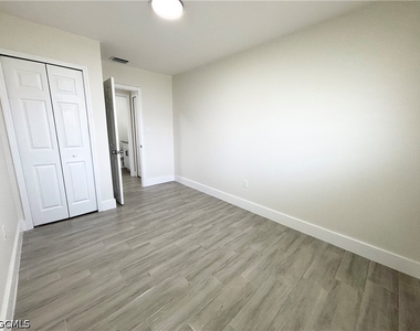 559 Wood Avenue - Photo Thumbnail 9