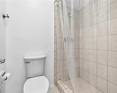 4708 Sw 8th Place - Photo Thumbnail 15