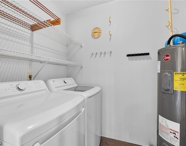 4708 Sw 8th Place - Photo Thumbnail 23