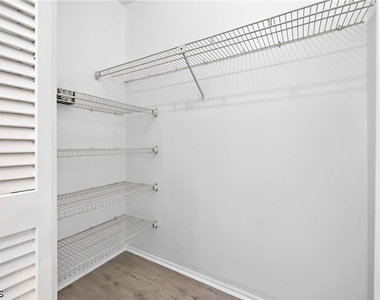 4708 Sw 8th Place - Photo Thumbnail 16
