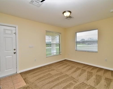 1062 Countess Avenue - Photo Thumbnail 1