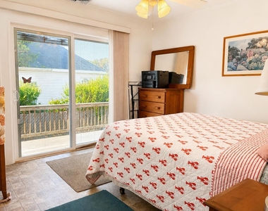 110 Old Beach - Photo Thumbnail 12