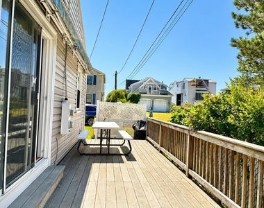 110 Old Beach - Photo Thumbnail 13