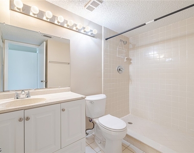 13515 Eagle Ridge Drive - Photo Thumbnail 7