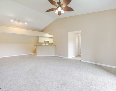 13515 Eagle Ridge Drive - Photo Thumbnail 19