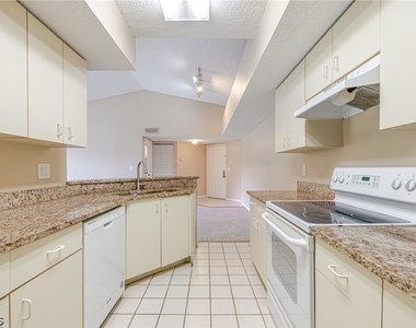 13515 Eagle Ridge Drive - Photo Thumbnail 3