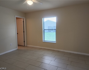 121 Sw 16th Terrace - Photo Thumbnail 4